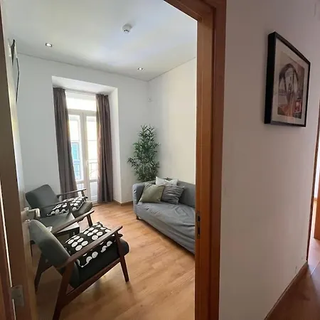 3 Bedroom - Bairro Alto Apartment *
